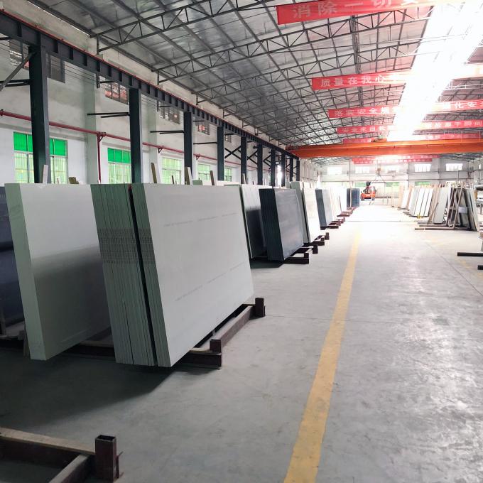 Isla de cocina blanca dirigida del cuarzo de la losa artificial del