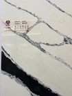 Blanco de Calacatta de las encimeras de OEM/ODM Panda White Marble Quartz Slabs y modelos negros del cuarzo