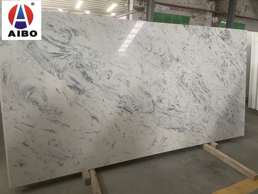 Losa de piedra del cuarzo del NSF Calacatta con el rasguño blanco del fondo resistente